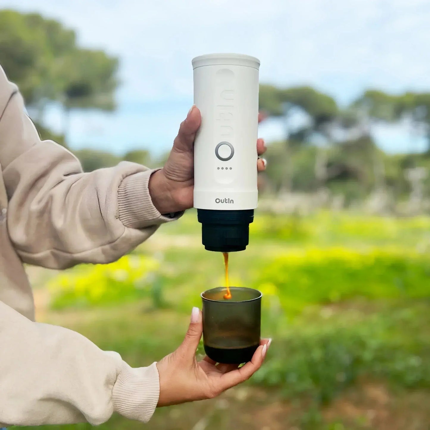 Nano Portable Espresso Machine (Pearl White) OutIn