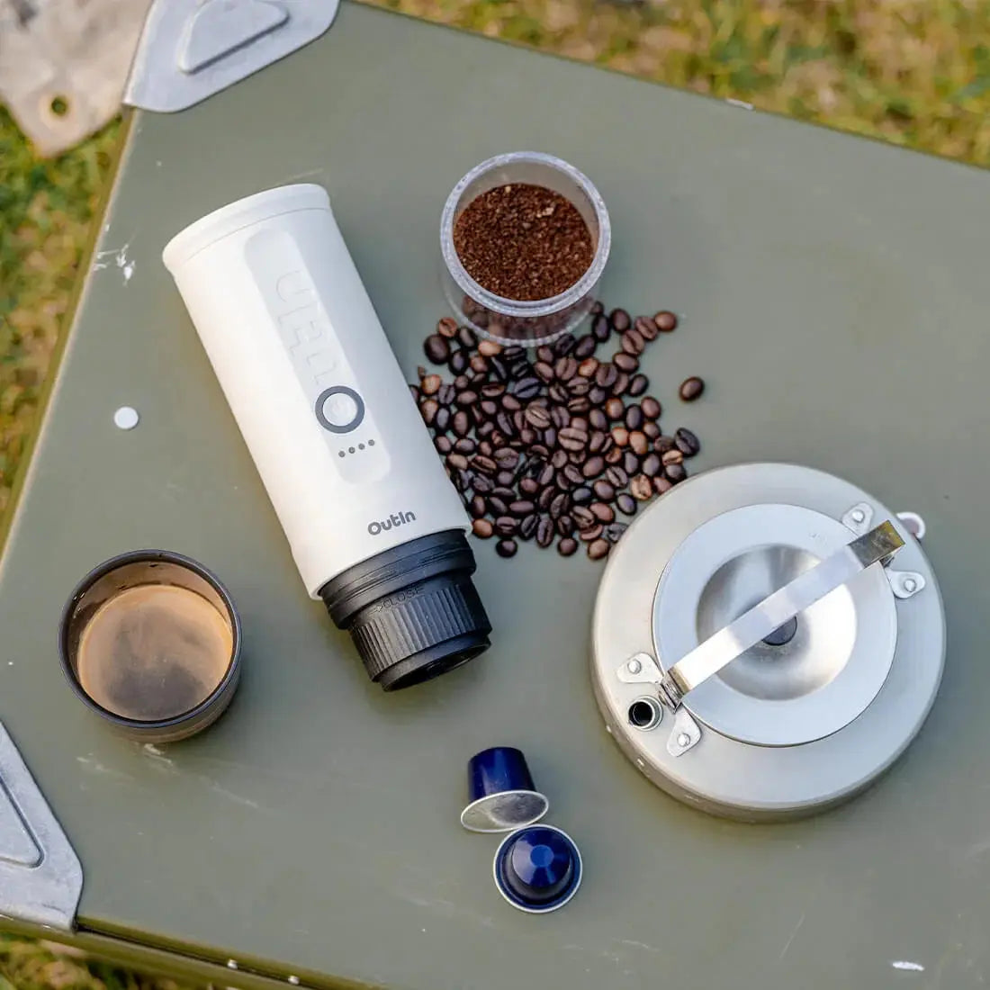 Nano Portable Espresso Machine (Pearl White) OutIn